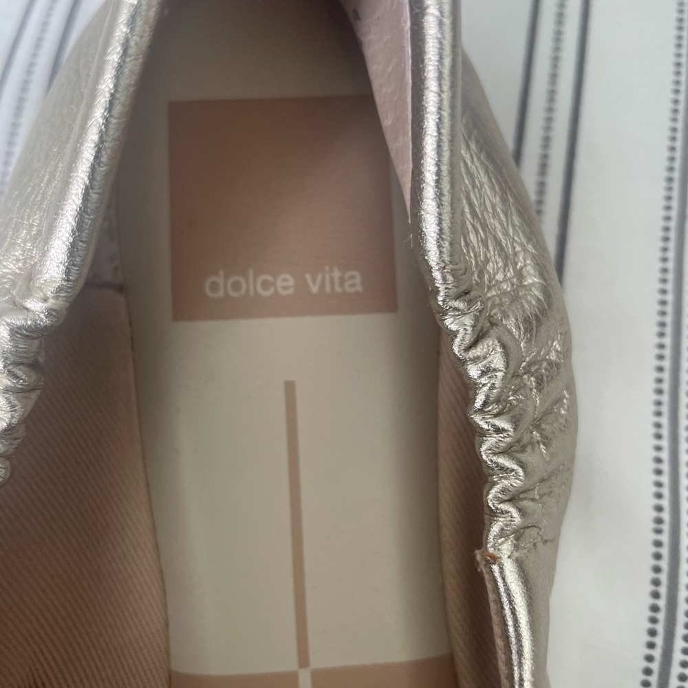 Dolce Vita Nadav Platinum Ballet flats - Picture 6 of 9